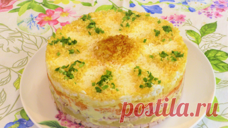 Не вероятно вкусный слоеный салат с курицей, ананасами и сыром! . Рецепт для торжественных случаев! Просто, красиво, экзотично и невероятно вкусно!