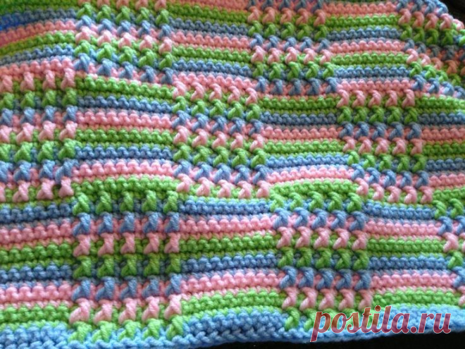 Such a pretty texture; free pattern at this link ... | Crochet - Blan…