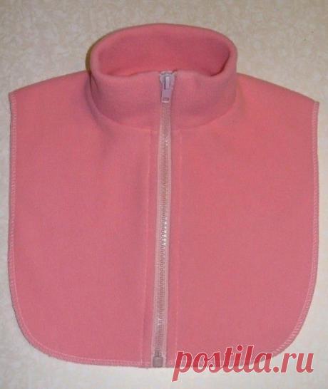 Теплая манишка на молнии