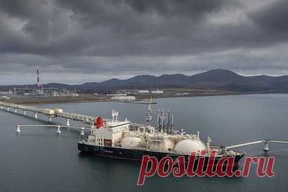 Крупный импортер российской нефти подумает над присоединением к потолку цен. Один из крупнейших импортеров российской нефти — Индия — подумает над присоединением к предложению западных стран о потолке цен на нее. Весной 2022 года страна решила воспользоваться высоким дисконтом на нефть из России, рекордно нарастив закупки. Осенью страна снизила импорт и допустила полный отказ от топлива из РФ.