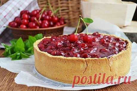 Пирог с вишней: 15 вкусных и быстрых рецептов
