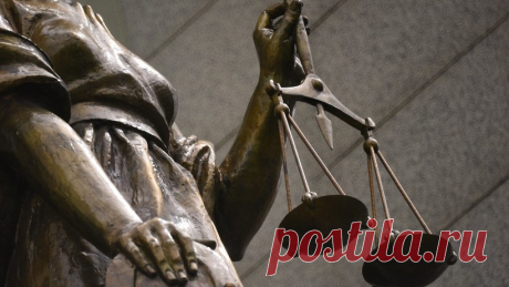 Суд подтвердил законность отказа Госжилинспекции вносить изменения в реестр лицензий УК 
Арбитраж подтвердил законность отказа Госжилинспекции Московской области вносить изменения в реестр лицензий управляющих компаний по обращению УК из подмосковных Озер, говорится в сообщении пресс-слу…