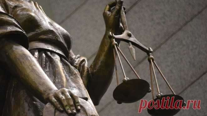 Суд подтвердил законность отказа Госжилинспекции вносить изменения в реестр лицензий УК
Арбитраж подтвердил законность отказа Госжилинспекции Московской области вносить изменения в реестр лицензий управляющих компаний по обращению УК из подмосковных Озер, говорится в сообщении пресс-слу…