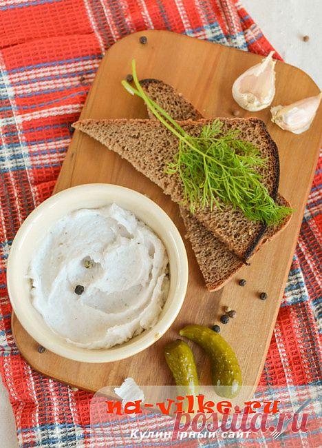 Закуска в виде пасты из сала с чесноком - рецепт с фото