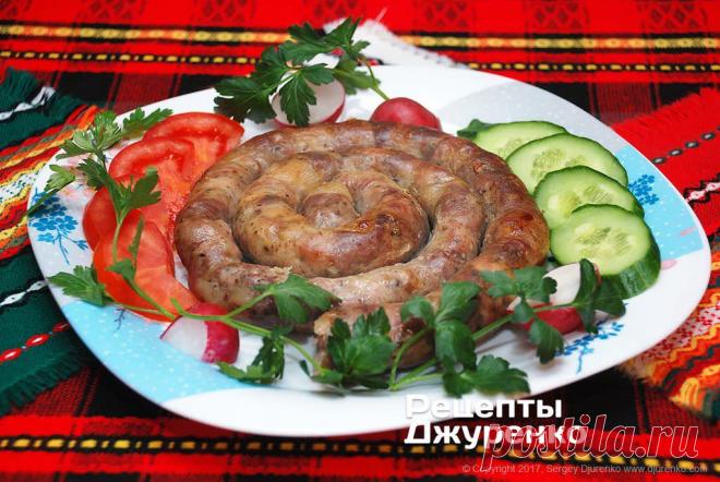 Домашняя колбаса — семейный праздичный рецепт - Рецепты Джуренко Бабушка в селе колбасу делала сама. Домашняя колбаса давно стала частью семейной традиции. Без нее редко обходятся семейные празднки. Пошаговый рецепт с фото