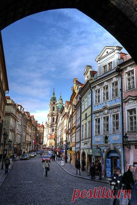 HDR View of the Mostecká Ulice, Prague, Czech Republic от пользователя beatbull на Flickr | Kimberly Kanik приколол(а) это к доске P R A G U E