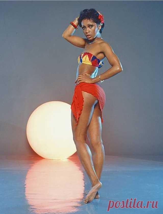 1977. LOLA FALANA — ОГОНЬ В ДВИЖЕНИИ — VIZIST.ru