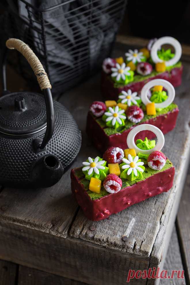 Современные десерты, пирожное 