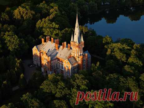 Lentvaris palace in Lithuania :)  |  Pinterest • Всемирный каталог идей