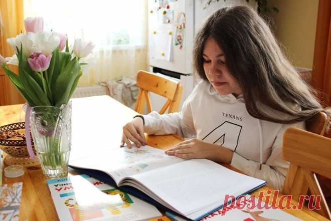 Друзья, помните в декабре с вами включали Мастерскую подарков на полную мощность, задействуя всех почтовых слонов МИФа, чтобы отправить как можно больше книг в благотворительный фонд Арифметика добра, Детские Деревни - SOS Россия и Фонд "Дом с маяком"? Так вот. Листали мы новинку от Далай-ламы XIV «Революция сострадания» — а она ведь просто соткана из любви, настоящий манифест, призывающий к взаимовыручке и помощи, — и осенило: а вам-то и не рассказали, как все прошло. Исправляемся.…
