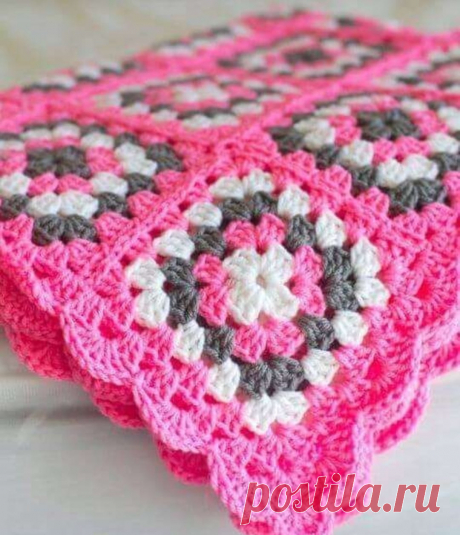 This square is charming.  For starters.  I'll send the mold to whoever says I want it.
  Pattern: https://bit.ly/Granny-square-crochet