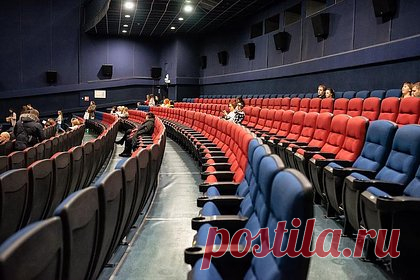 В Екатеринбурге пройдет «Ночь кино». В Екатеринбурге пройдет акция «Ночь кино». Мероприятие состоится 26 августа. Отмечается, что акция пройдет в восьмой раз за 2023 год. Кинотеатры города покажут первый в мире фильм, снятый в космосе, «Вызов», семейную комедию «Чебурашка» и военно-историческую драму «Праведник».