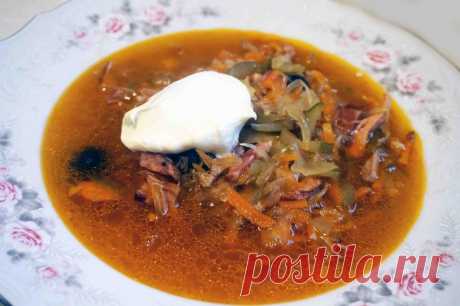 Солянка мясная 
Здравствуйте всем!
Эх, давненько я солянку не делала! Так захотелось!
Конечно же у таких древних народных блюд, как солянки, щи, борщи не может быть какого-то единого «классического» рецепта. А уж к …