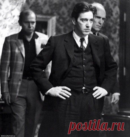 Мужчину должны украшать три вещи: порядочность, характер и поступки, 💪 👑

А не дешевые понты, завышенная самооценка и длинный язык. 🙅 👎