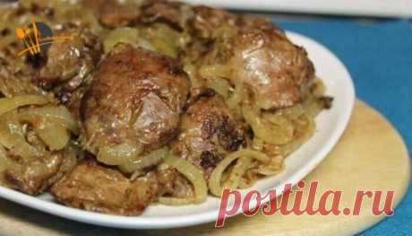 Куриная печень с луком