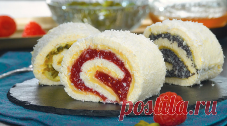 Очень красивый бисквитный рулет с кокосовой стружкой и тремя вкуснейшими начинками