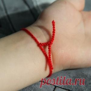 Красная нитка от сглаза на запястье - МирТесен