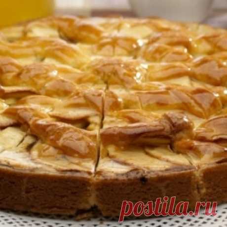 Безумно вкусная шарлотка с яблоками