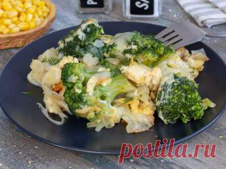 Брокколи с яйцом и сыром на сковороде — рецепт с фото пошагово