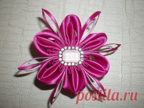 Цветок Канзаши. Новый лепесток. Резинка для волос. / Flowers. Kanzashi. DIY. Tutorial.