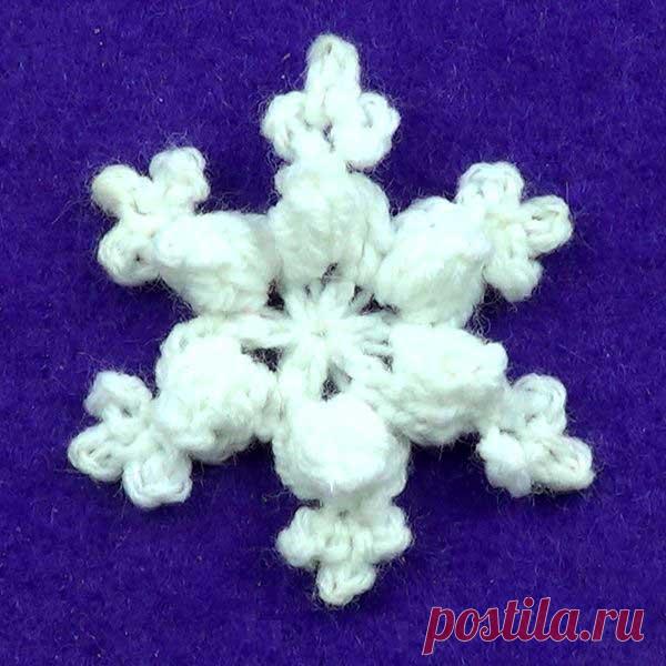 Маленькая снежинка с попкорном