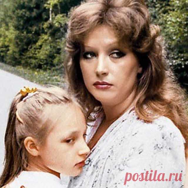 Алла Пугачева в молодости: редкое архивное фото выставила в сеть Кристина Орбакайте