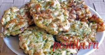 Ленивые отбивные на сковороде Отбивные из рубленого куриного филе и лука с ароматом свежей зелени