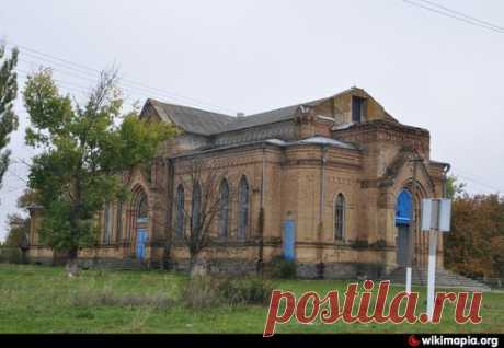 #100_чудес_запорожского_края

Кирха в Терсянке [VI/7399]

В Новониколаевском районе первые немецкие поселения появились в начале XIX столетия. Более позднее Законодательство 1804 года „ О приеме и водворении иностранных колонистов" делало ударение на переселении лишь тех, кто был зажиточным хозяином, т.е. мог служить примером для местных землевладельцев в ведении хозяйства.
Показать полностью…