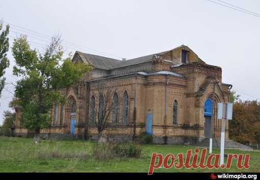 #100_чудес_запорожского_края

Кирха в Терсянке [VI/7399]

В Новониколаевском районе первые немецкие поселения появились в начале XIX столетия. Более позднее Законодательство 1804 года „ О приеме и водворении иностранных колонистов