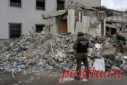 СКР установил виновного в атаке на Лисичанск. Следственный комитет России (СКР) установил виновного в обстреле Лисичанска. Об этом «Ленте.ру» сообщили в ведомстве. Предварительно установлено, что атака здания была произведена 3-м дивизионом 107-й реактивной бригады Вооруженных сил Украины (ВСУ) под командованием Родина.