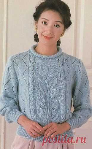 Красивая кофта с букетным узором спицами.