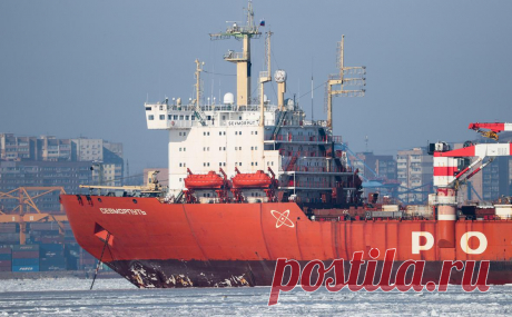 На атомном контейнеровозе в Мурманске произошел пожар. Пожар произошел в каюте атомного контейнеровоза «Севморпуть» на причале «Атомфлота» в Мурманске. Площадь возгорания составила 30 кв. м. К 00:01 мск его ликвидировали, пострадавших нет