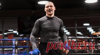 «Надеюсь, в боксе мы с ним больше не пересечёмся»: Егоров — о срыве боя с Тищенко, работе тренером и об увлечении кино. Планировавшийся на ноябрь поединок с Евгением Тищенко не состоялся, потому что чемпион Олимпиады в Рио предпочёл подраться за титул в бриджервейте, заявил в интервью RT боксёр Алексей Егоров. По его словам, команда оппонента не уведомила его об этом, но он не испытывает негатива к сопернику. Также бывший претендент на пояс суперчемпиона мира по версии WBA в первом тяжёлом…