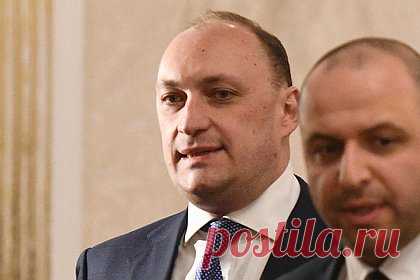 В Киеве объяснили убийство украинского переговорщика неразберихой. Убийство члена первой делегации Украины на переговорах с Россией в конце февраля 2022 года Дениса Киреева стало следствием неразберихи в первые дни начала конфликта. Так это прокомментировал советник главы офиса президента Украины Михаил Подоляк. Он также заявил, что Киреев не был агентом России.