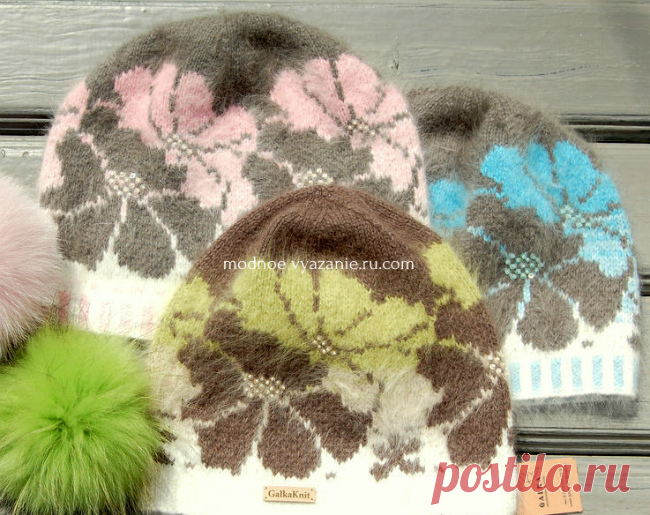 Модные шапочки спицами с жаккардом из цветов и роз - Klubok - Modnoe Vyazanie.ru.com