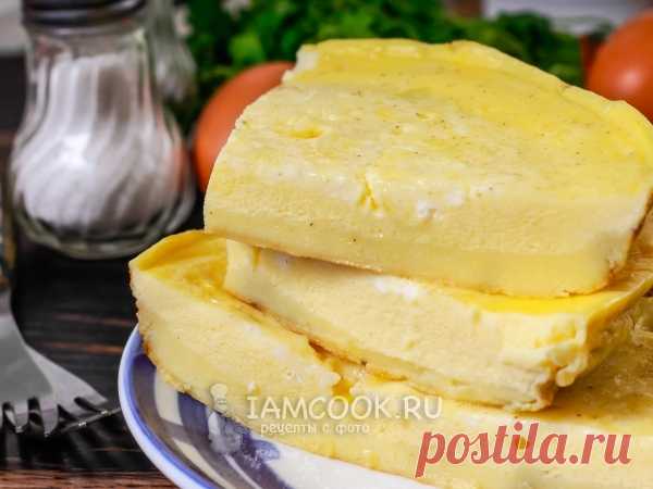 Омлет для годовалого ребенка в мультиварке - быстрое в приготовлении блюдо, которое никогда не опадает, оставаясь пышным и нежным на вкус.