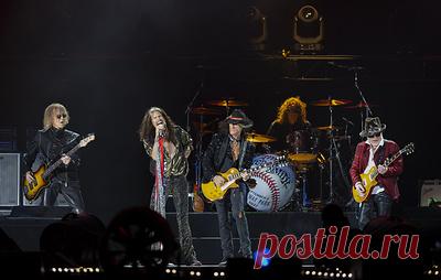 Американская рок-группа Aerosmith анонсировала прощальный тур. Гастроли начнутся 2 сентября 2023 года в США, а завершатся 26 января 2024 года в Канаде