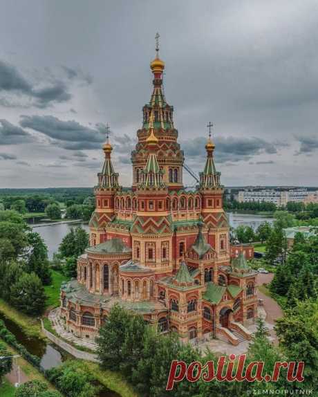 Собор Петра и Павла. Петродворец.
📷 zemnoiputnik