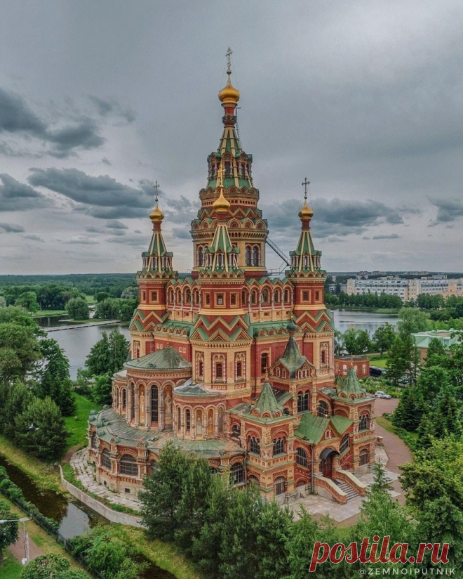 Собор Петра и Павла. Петродворец.
📷 zemnoiputnik