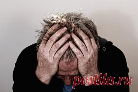 Эндокринолог предупредил об опасности резких перепадов атмосферного давления. Врач-терапевт, эндокринолог, кандидат медицинских наук Алексей Жито рассказал, что резкие перепады атмосферного давления могут повлиять как на людей, имеющих низкое артериальное давление, так и на тех, у кого оно высокое. Гипотоники, например, могут ощущать слабость, апатию, головокружение или общее недомогание.