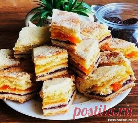 Татарский трёхслойный пирог Готовим вкуснейшую выпечку в татарском стиле. Угощайтесь!🍮🥮🥞🍋Ингредиенты:Для теста:• 2 стакана муки• 200 гр масла• Вода или молоко - 100 мл;• Сахар - 100 гр;• Соль и сода - по щепотке;Для начинки:• Курага - 200 гр;• Чернослив - 200 гр;• Лимон - 2 шт (маленьких)• Сахар - 9...