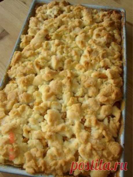 Schneller Apfelkuchen mit Streuseln Eigenkreation, wenns mal schnell gehen muss und ich zu viele Äpfel im Haus habe...