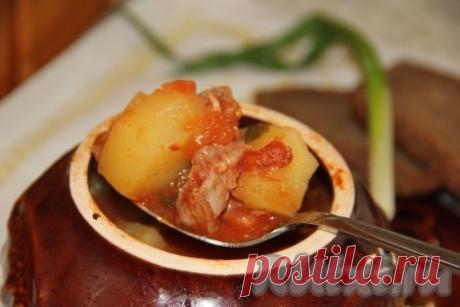 Чанахи в горшочках - рецепт с фото Совсем недавно увлеклась приготовлением блюд в горшочках. Вкус получается просто поразительный. Блюда, приготовленные по такой технологии, выходят более ароматными и насыщенными. Сам процесс - не трудоемкий, а при наличии необходимых продуктов можно фантазировать. Вот и сегодня предлагаю ...