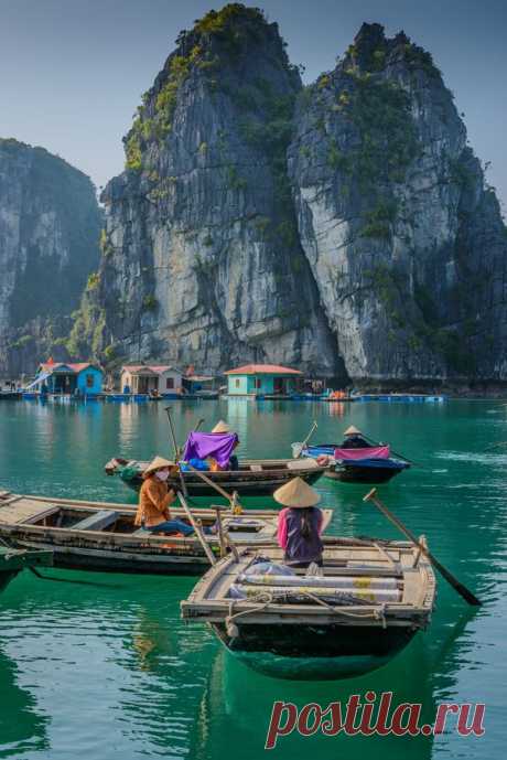 Cloud Nodes Photo - Halong Bay, Vietnam 471539992480396