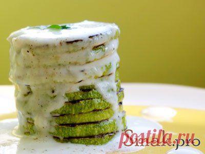 Жареные кабачки с чесночным соусом рецепт с фото