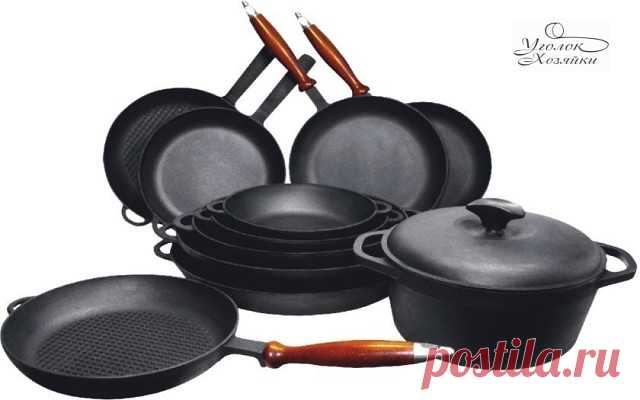 ХОРОШИЙ СПОСОБ ОЧИСТИТЬ ПРОТИВНИ ИЛИ СКОВОРОДКИ ОТ НАГАРА 
Забираем себе 

Соединяем:

- 1/2 чашки соды
- 1 чайная ложка жидкости для мытья посуды
- 2 столовые ложки перекиси водорода

Смешиваем до тех пор, пока не станет похоже на взбитые сливки (при необходимости доливаем еще перекиси), наносим на грязную поверхность и оставляем минут на 10.

После этого берем жесткую губку, хорошенько трем и смываем всё!
Всё просто, чисто, и безопасно!