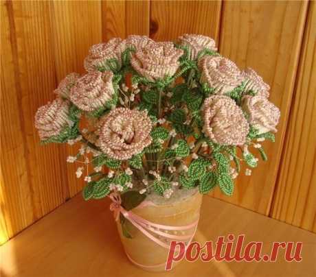 Плетем розочки из бисера