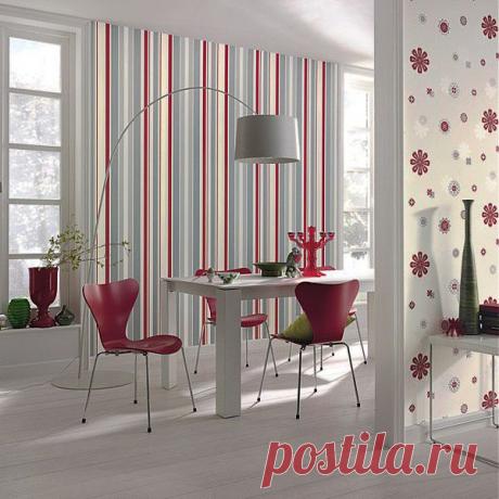 Как внести гармонию в комнату с контрастными обоями 
 

Сегодняшний ассортимент обоев поражает воображение. И, тем не менее, одни нам нравятся больше, другие - меньше, а какие-то - мгновенно очаровывают.

 

В чем причина их притягательности? Оттенок или сочетание цветов, рисунок или текстура - любая характеристика может оказаться показаться невероятно привлекательной.

 

Мужчинам это практически не свойственно, а вот женщинам - довольно часто