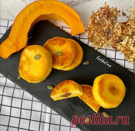 Сырники тыквенные с начинкой из вареной сгущенки - рецепт автора Ирина Фаткулина