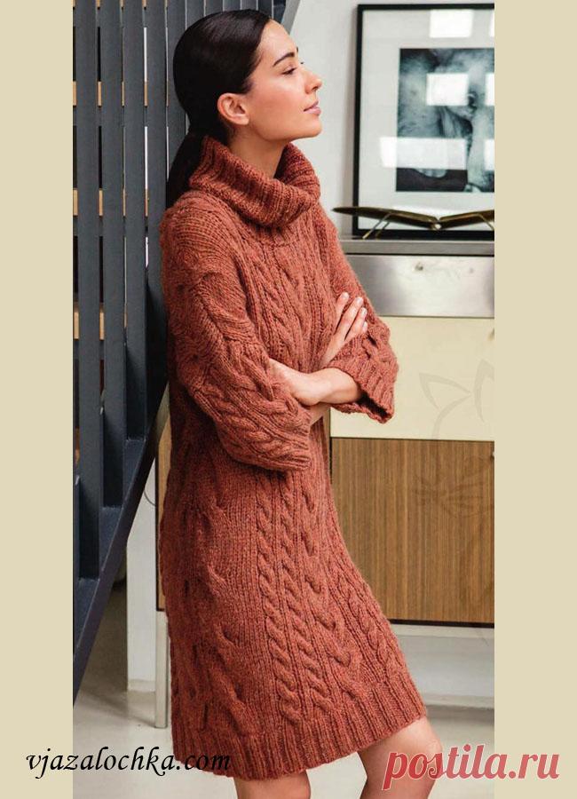 Вязаное платье для зимнего сезона